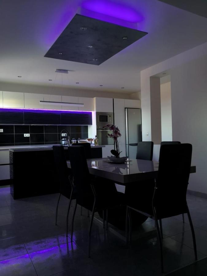 Apartment Istuk Kaštela Buitenkant foto